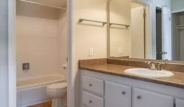 4 of 21 Watercrest Apartment for rent in Lake Forest Park, WA