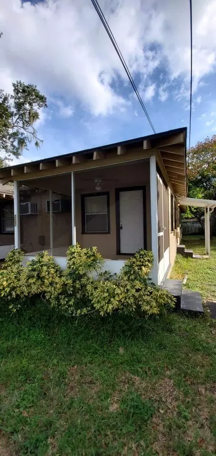 2/1 Mulberry Ready Now ! House for rent in Mulberry, FL