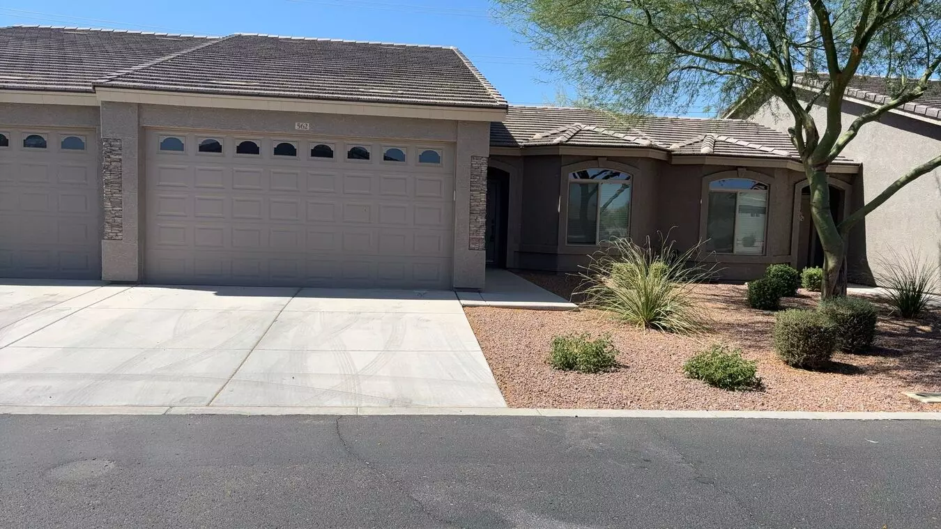 Desert Trails Condominium Llc-(4049fm^$s)-21257288 Apartment for rent in Mesa, AZ