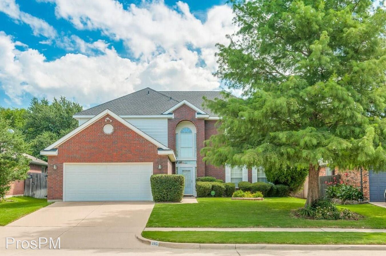 205 Ember Glen Dr Arlington, TX House for Rent Rentable