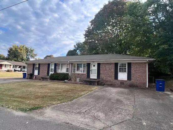 402 Parrish St Apartment for rent in Martin, TN