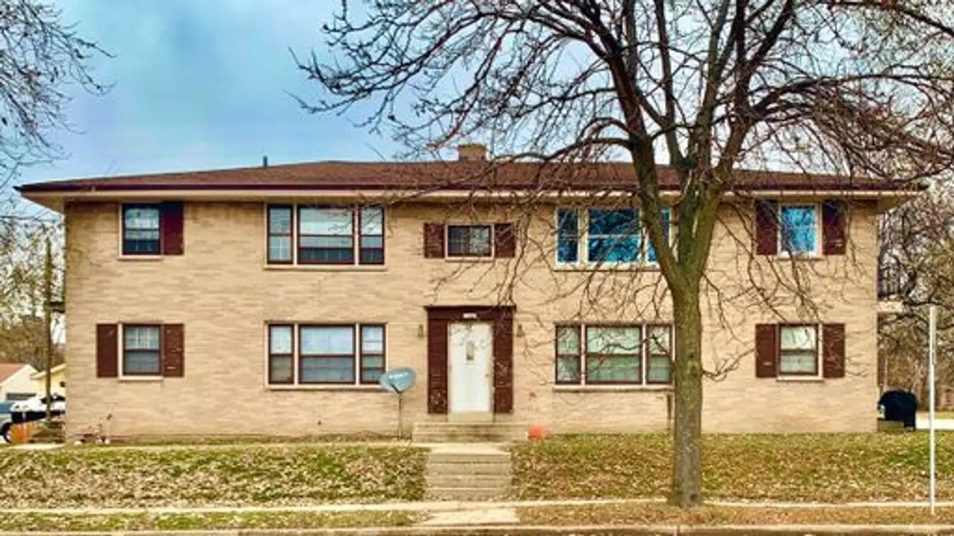 3 Bdr 1 1/2 Bth In West Allis Apartment for rent in West Allis, WI