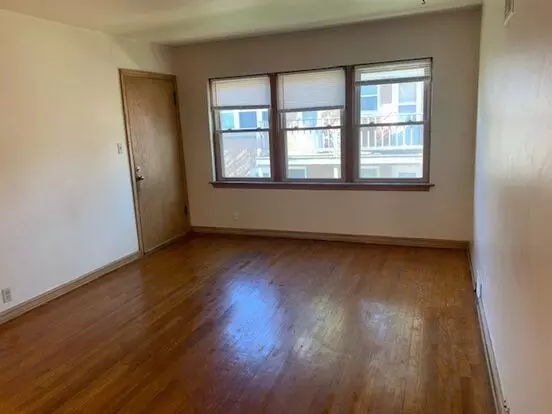 6615 W Center St Apartment for rent in Wauwatosa, WI