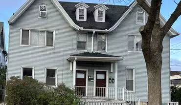 3 of 25 2 Bdrm 1 Bth Lower Unit Duplex In Nice Neighborhood Apartment for rent in Milwaukee, WI