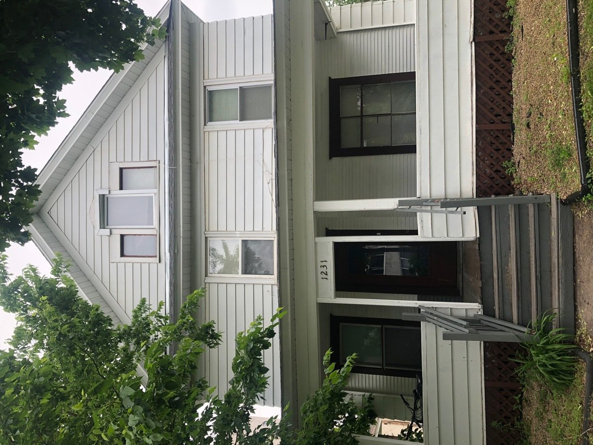 3 Bedrooms 2 Bathrooms House for rent at 1231 8th St Se in Minneapolis, MN
