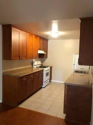 Dc.87.407-411 Apartment for rent in Daly City, CA