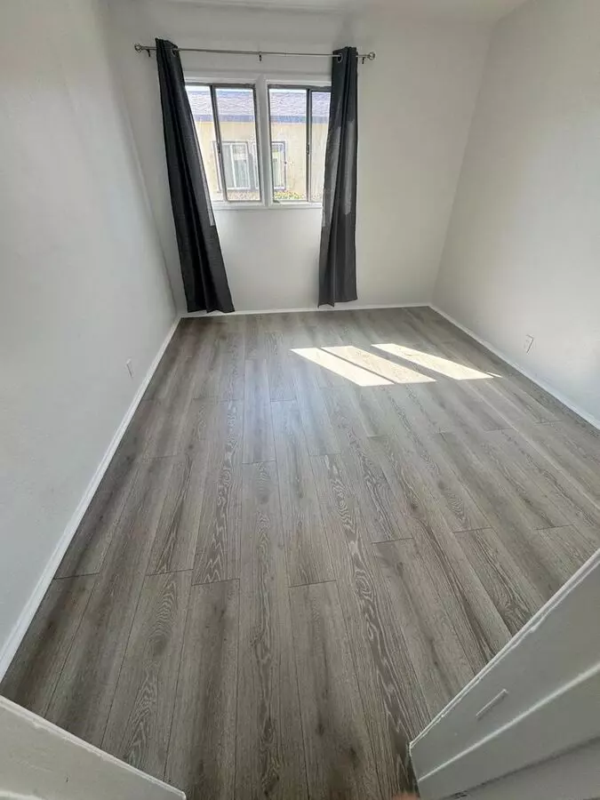1004-1010 N Burris Ave Apartment for rent in Compton, CA