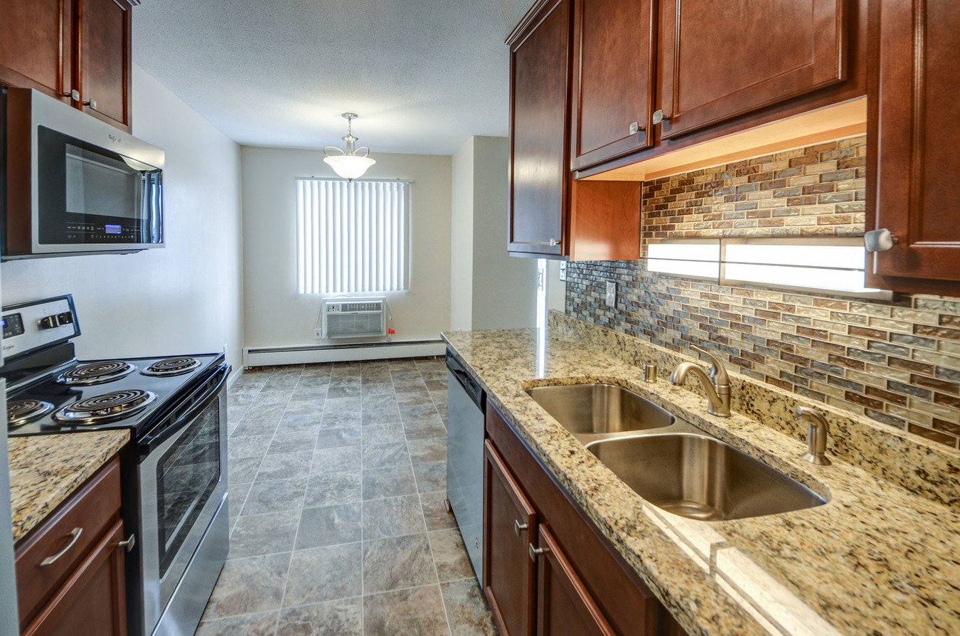 Charlton Estates Apartments West St Paul, MN Rentable