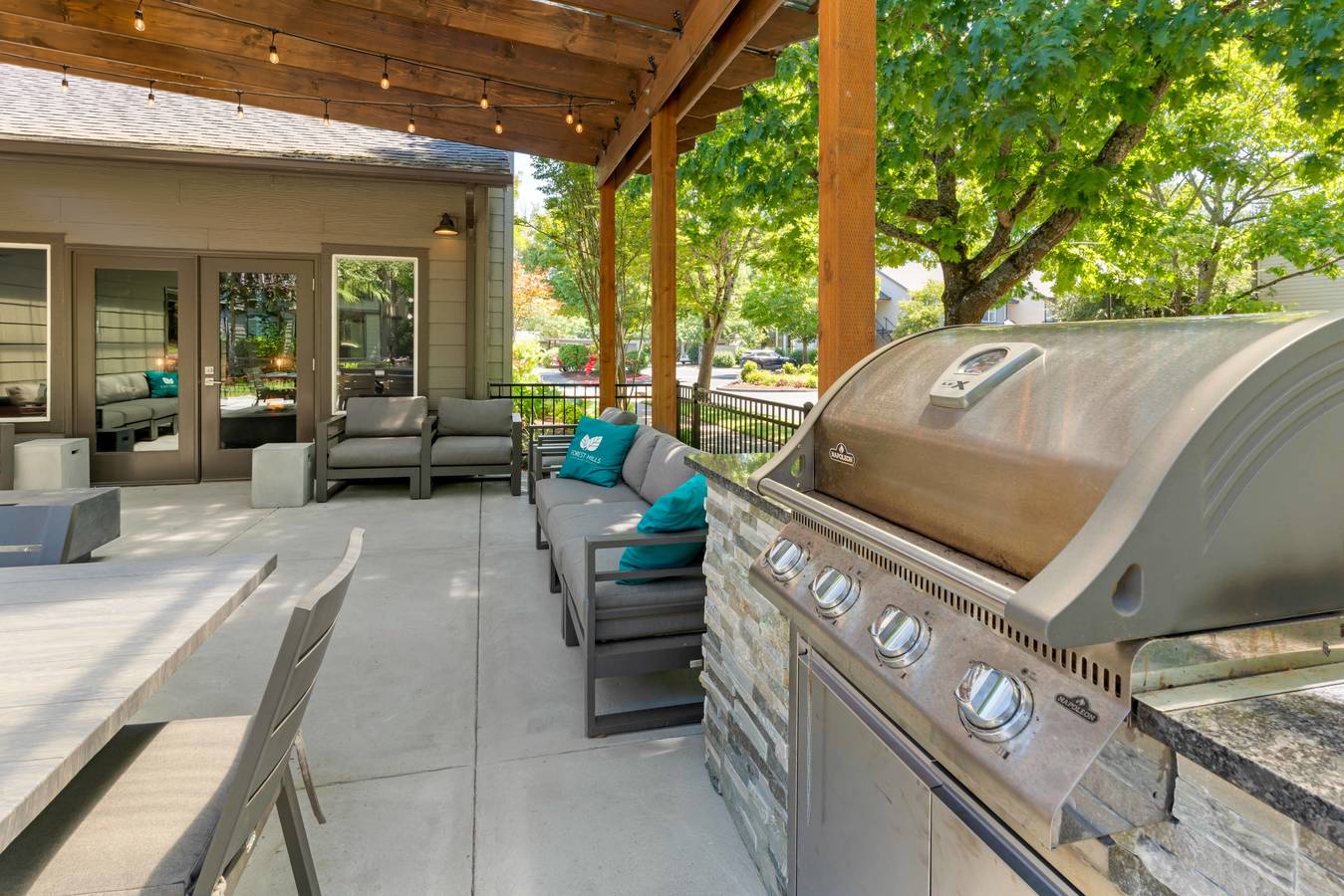 Forest Hills Apartments 3950 Goodpasture Loop Eugene, OR