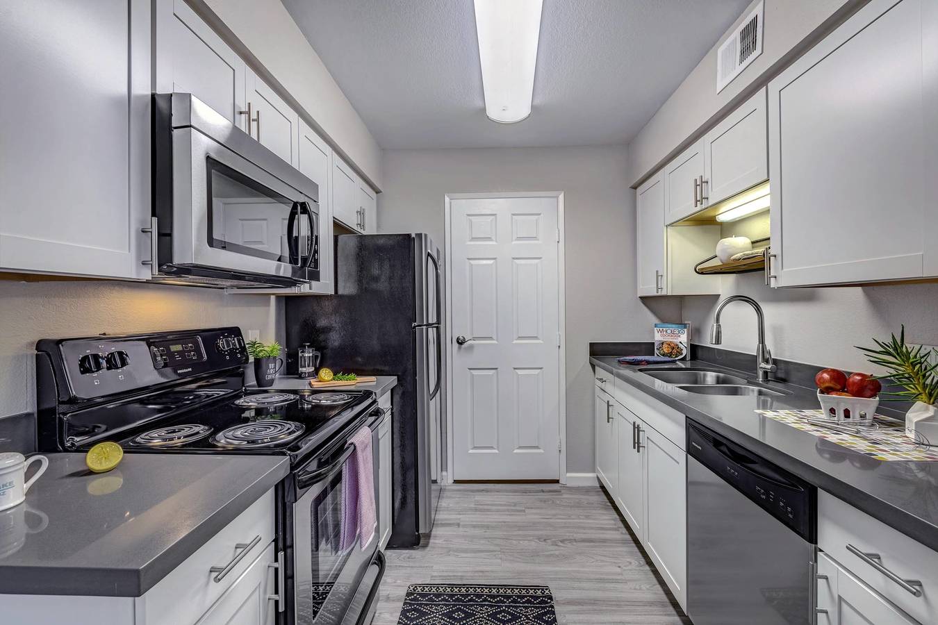 255 North Apartments 255 N Granada Ave Tucson, AZ