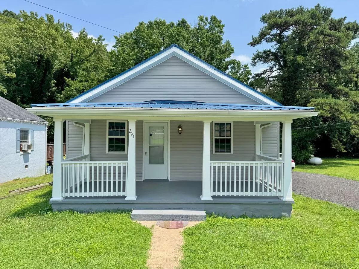 Rest. Relax. Recharge! House for rent in Brodnax, VA