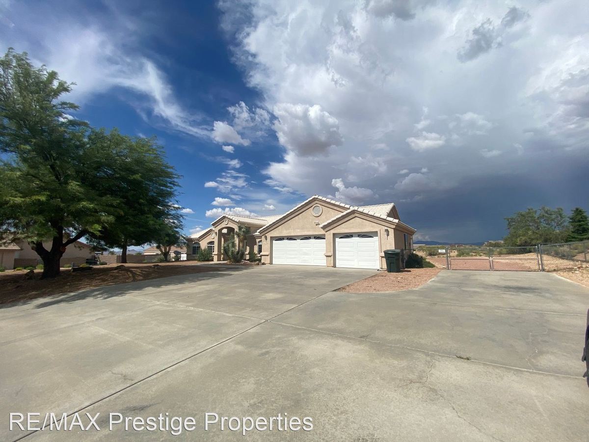 2118 Omaha Dr Kingman, AZ House for Rent