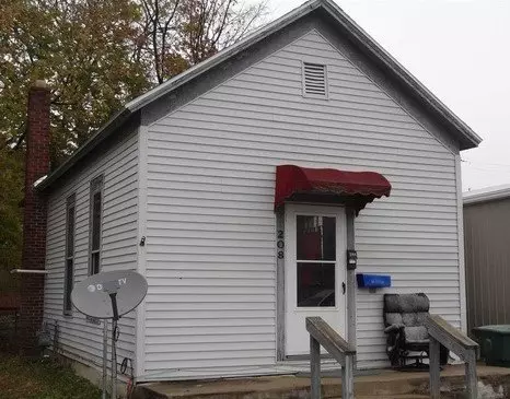 Single-family Home, 2 Bedroom / 1 Bathroom In Downtown Muncie House for rent in Muncie, IN