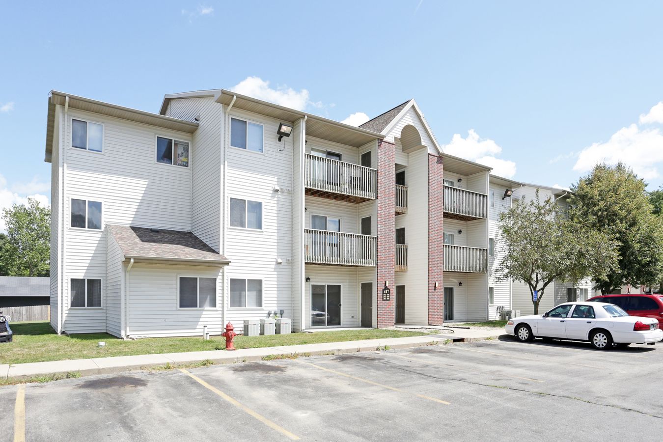 THE ARBORS APARTMENTS Apartments Grinnell, IA