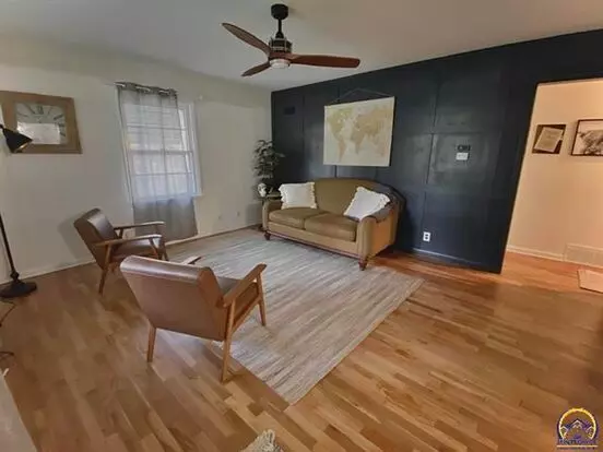 Kennedy 3601-3603 Apartment for rent in Topeka, KS