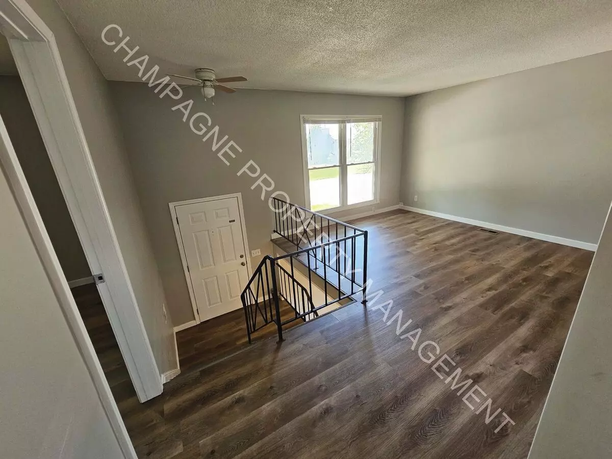 1307-1309 N Arrowhead Rdg Apartment for rent in Independence, MO