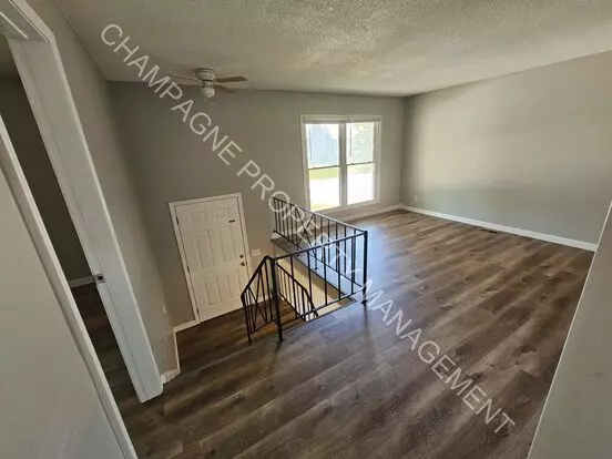 1307-1309 N Arrowhead Rdg Apartment for rent in Independence, MO