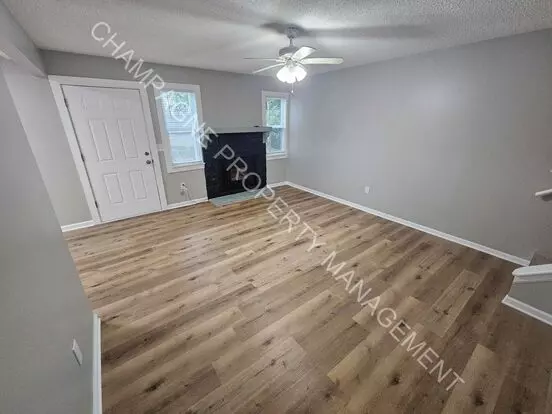 6103 NW Casper Dr Apartment for rent in Kansas City, MO