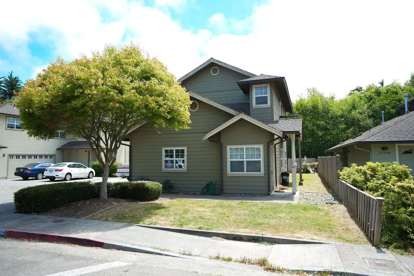 2712 Meadow Crk Apartment for rent in Arcata, CA
