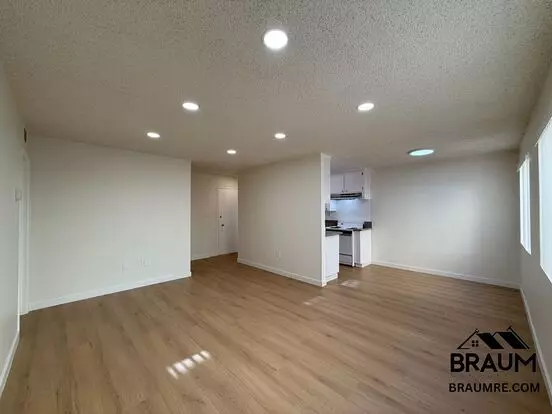 5461 Kester Apartment for rent in Sherman Oaks, CA 5461 Kester Apartment for rent in Sherman Oaks, CA