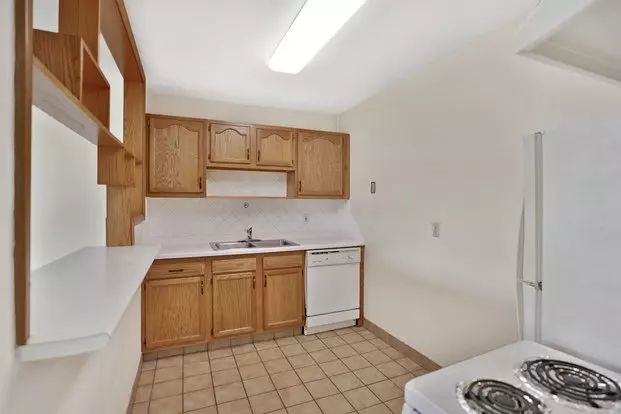 1100 Como Ave Se Apartment for rent in Minneapolis, MN