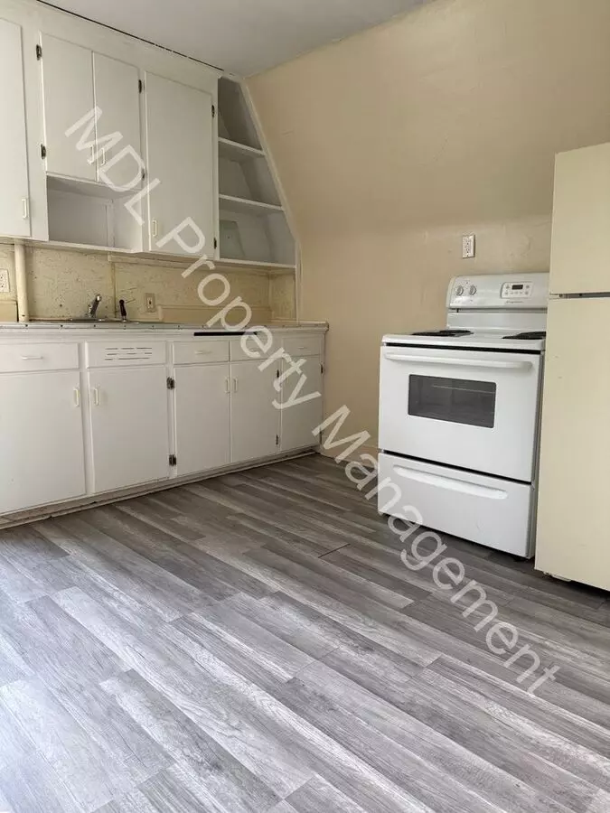 1914 Joslin Apartment for rent in Saginaw, MI