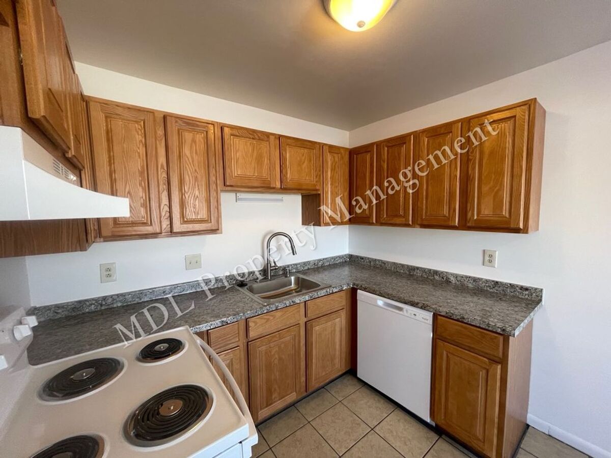 2129 Weiss Saginaw, MI Apartment for Rent | Rentable