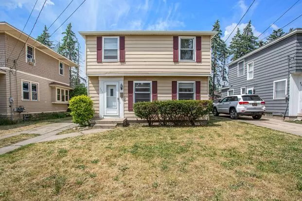 Available Mid-july!! 3 Bedroom, 1.5 Single Family Home Near Alger Heights Apartment for rent in Grand Rapids, MI