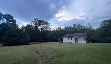 5 of 12 1215 Connection Rd House for rent in Notasulga, AL