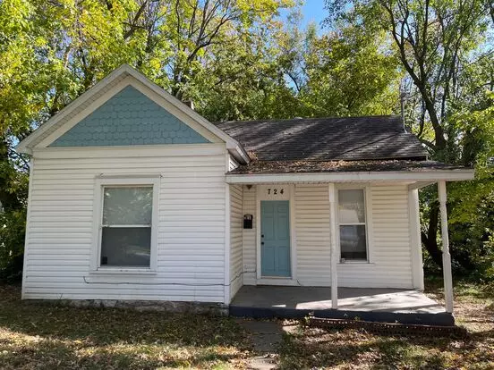 724 N Rogers Apartment for rent in Springfield, MO