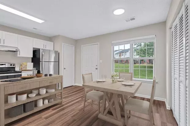 Hideaway Townhomes Apartment for rent in Fredericksburg, VA