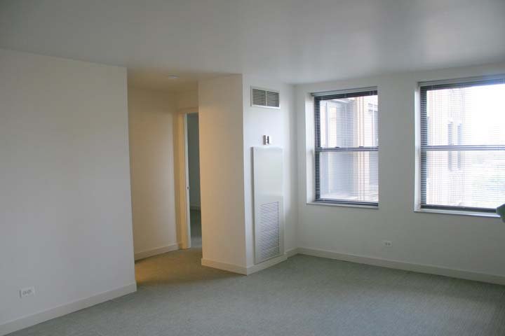 2 Bedrooms 1 Bathroom Apartment for rent at The Blackwood in Chicago, IL