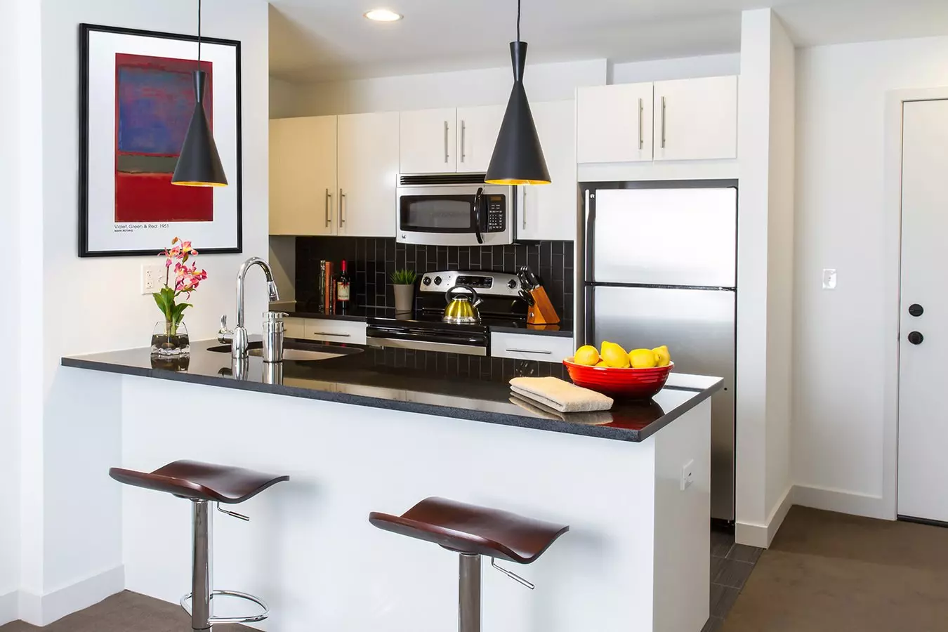 The Sutherland Apartment for rent in Chicago, IL