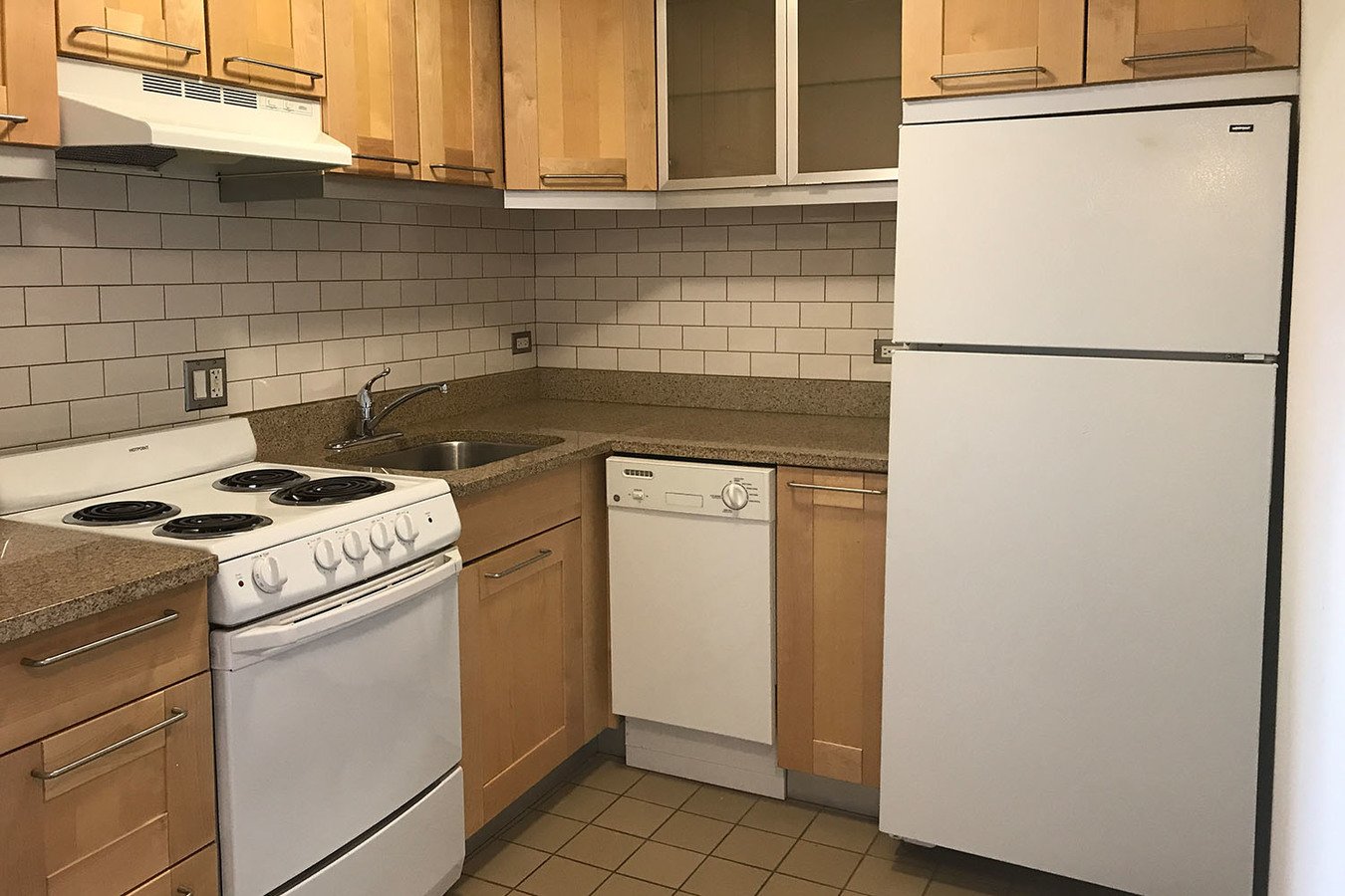 Studio 1 Bathroom Apartment for rent at The Blackwood in Chicago, IL