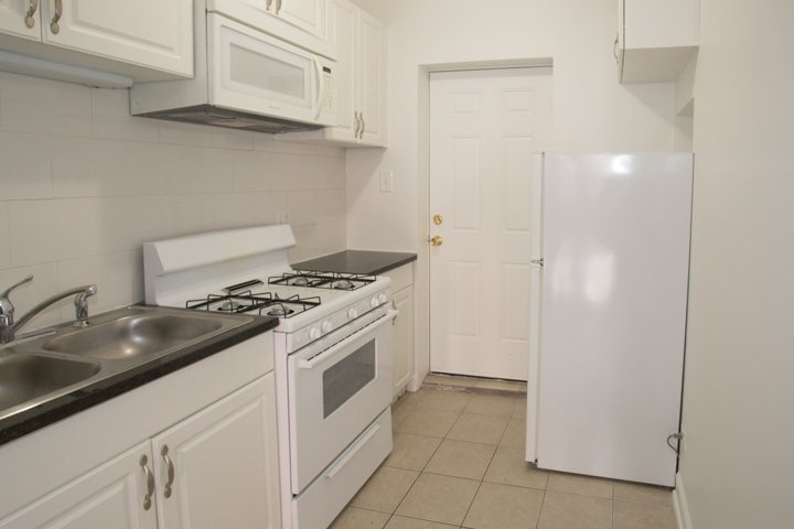 Studio 1 Bathroom Apartment for rent at 5222-38 S. Drexel Avenue in Chicago, IL