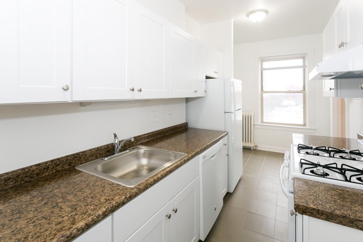 1 Bedroom 1 Bathroom Apartment for rent at East Park Tower in Chicago, IL