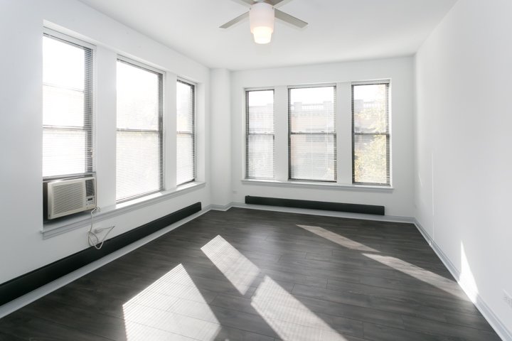 2 Bedrooms 1 Bathroom Apartment for rent at The Del Prado in Chicago, IL