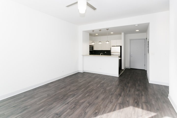 1 Bedroom 1 Bathroom Apartment for rent at The Del Prado in Chicago, IL