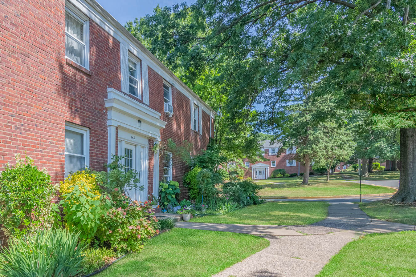 River Terrace Gardens Apartments River Edge, NJ