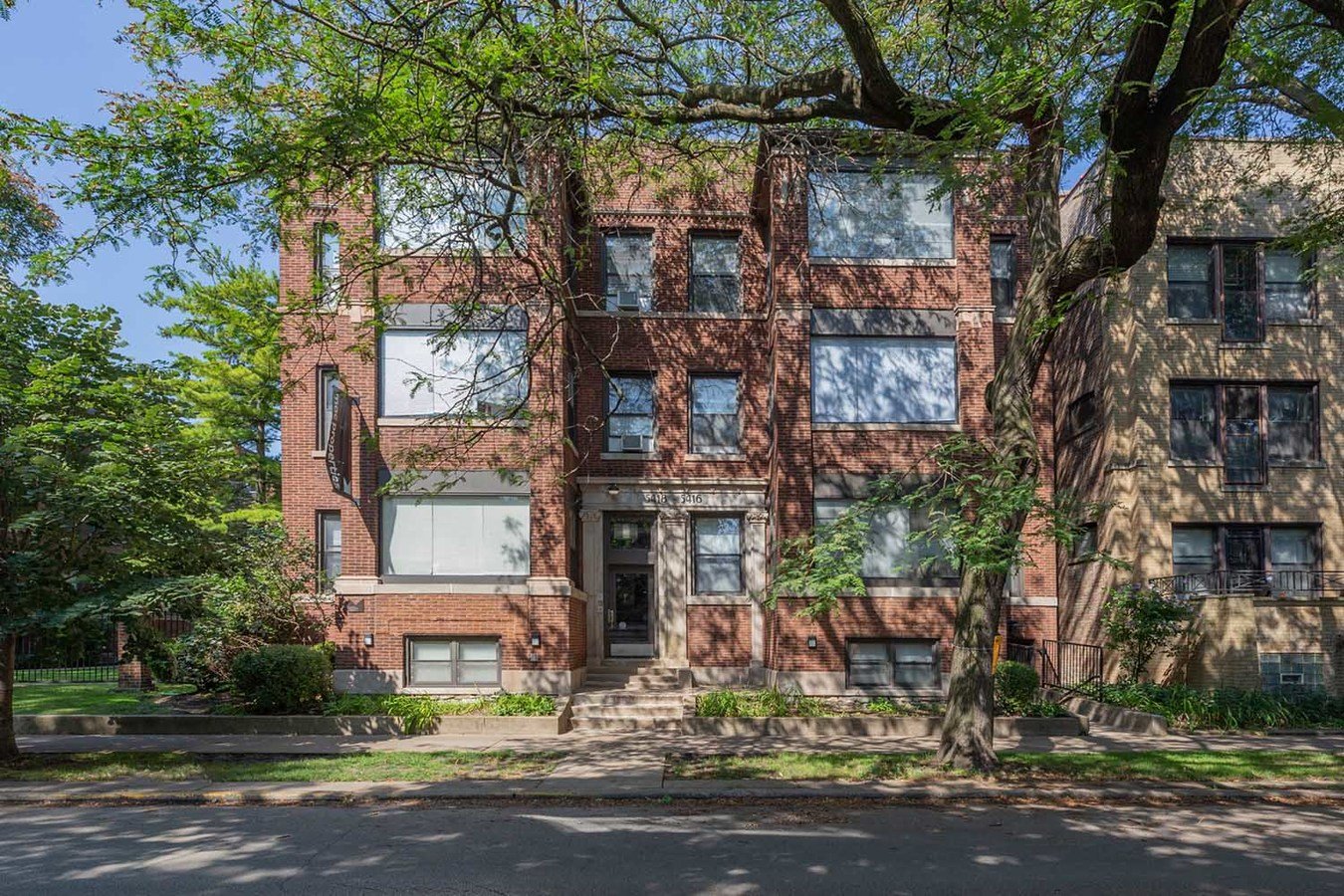 5416 S Woodlawn Avenue Apartments Chicago, IL Rentable