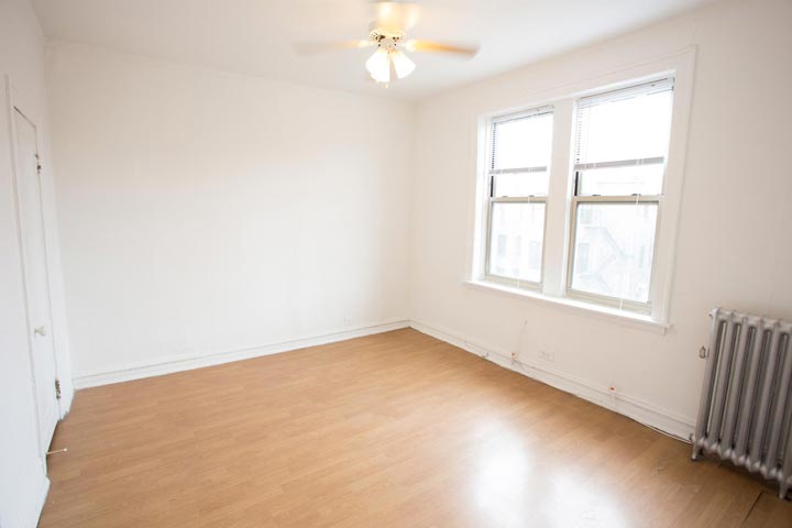 Studio 1 Bathroom Apartment for rent at 5339-5345 S. Woodlawn Avenue in Chicago, IL