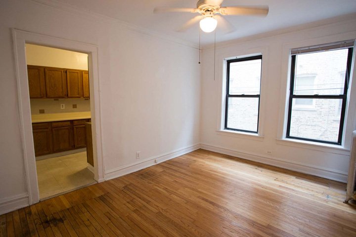 2 Bedrooms 1 Bathroom Apartment for rent at 1101 E. Hyde Park Boulevard in Chicago, IL