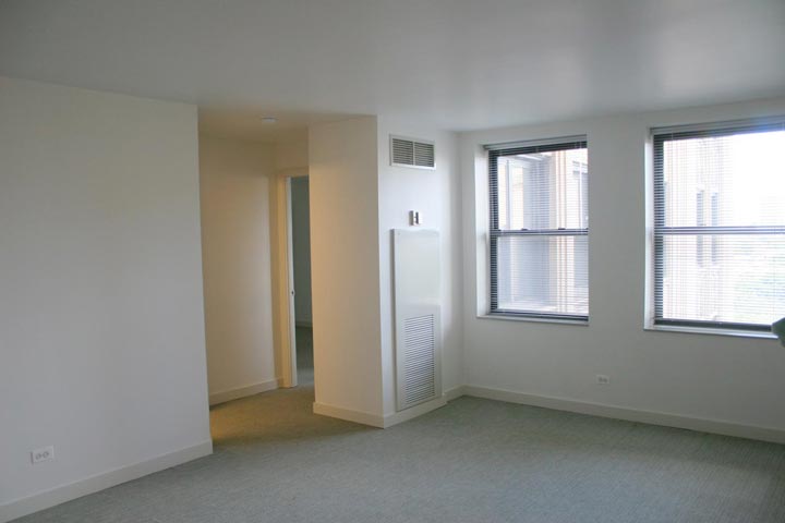 2 Bedrooms 1 Bathroom Apartment for rent at The Blackwood in Chicago, IL