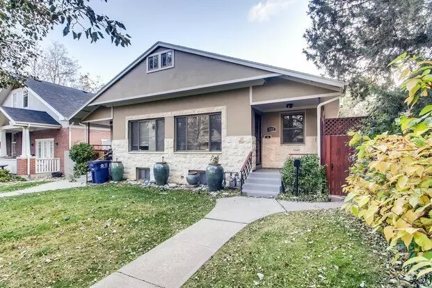 Congress Park Beautiful And Spacious Duplex!!! Top Unit! Shared Yard! Apartment for rent in Denver, CO
