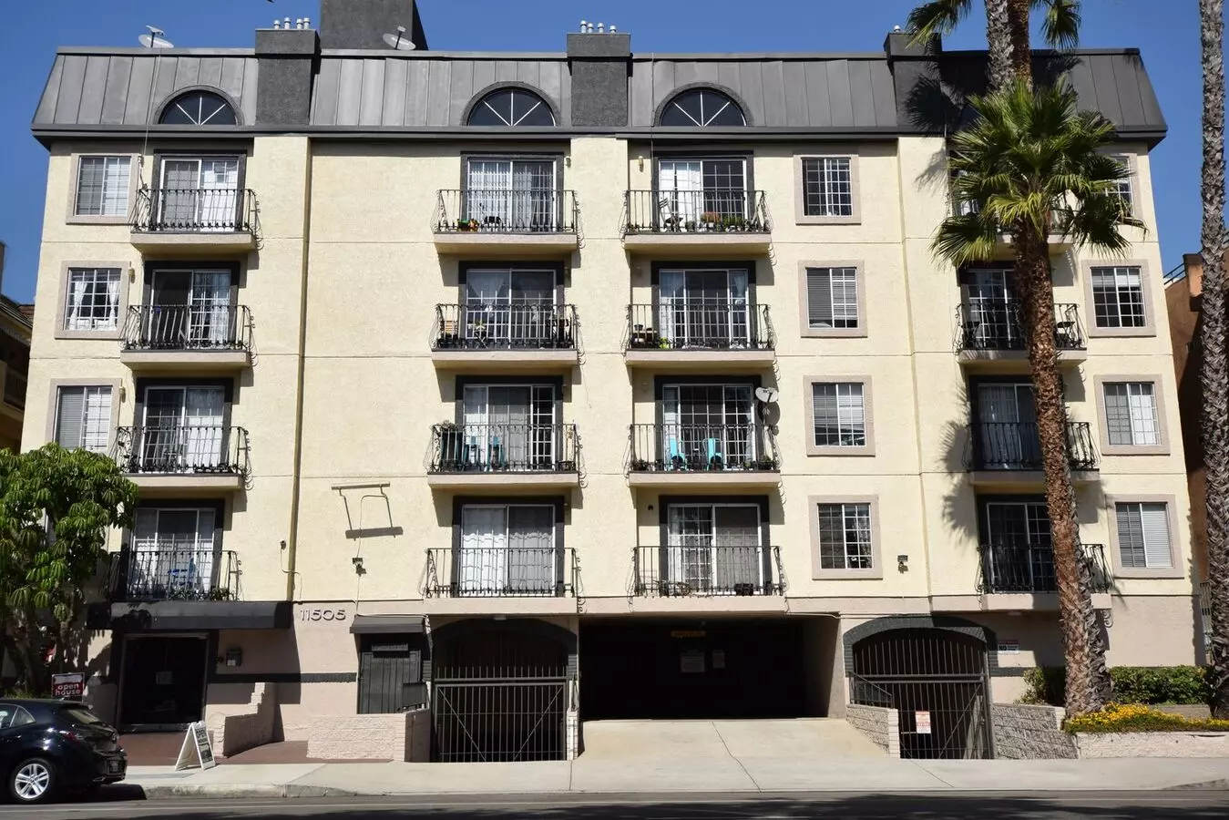 11505 Apartment for rent in Valley Village, CA