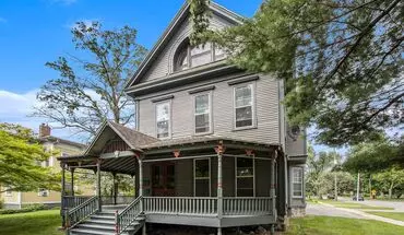 4 of 17 Charming, Remodeled 2-bed/1-bath In Historic Home In Kalamazoo's Sloan Neighborhood! Apartment for rent in Kalamazoo, MI