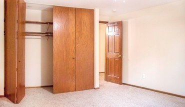 2 of 10 101 Glenbrook Road - 04 Apartment for rent in Wayzata, MN