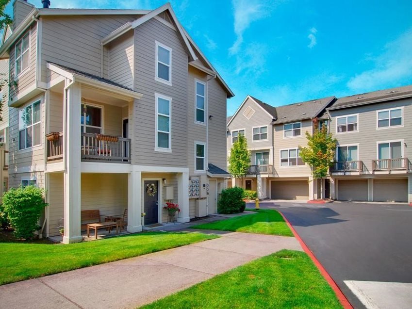 Lionsgate Apartment for rent in Hillsboro, OR