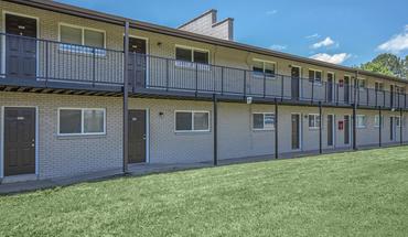 2 of 18 The Summit At Geyer Springs Apartment for rent in Little Rock, AR