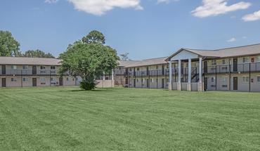 4 of 18 The Summit At Geyer Springs Apartment for rent in Little Rock, AR